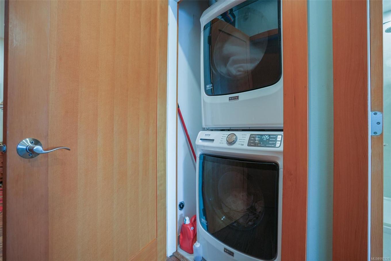 300 Main St, Tofino, BC