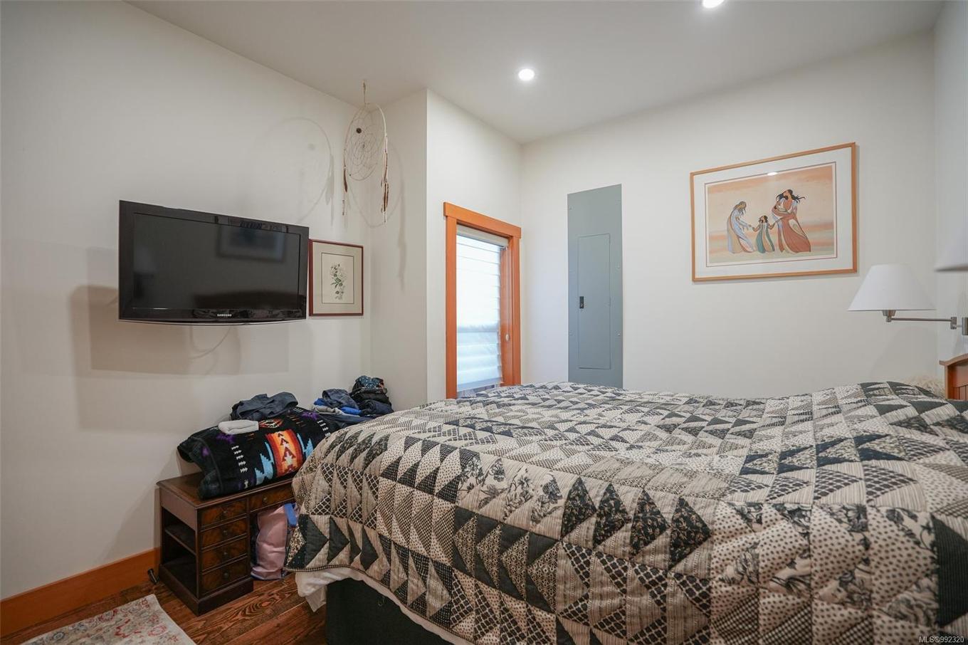 300 Main St, Tofino, BC