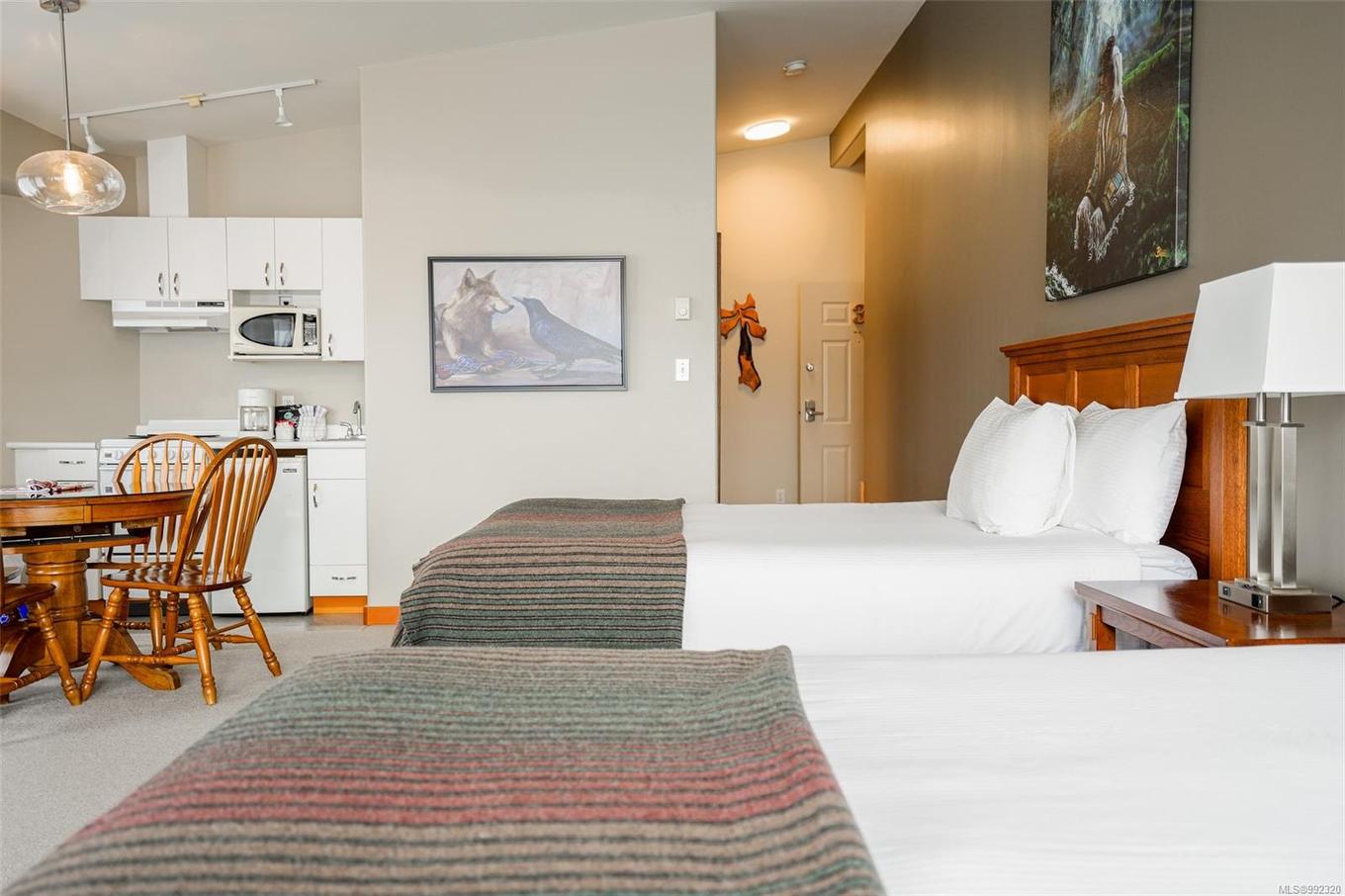 300 Main St, Tofino, BC