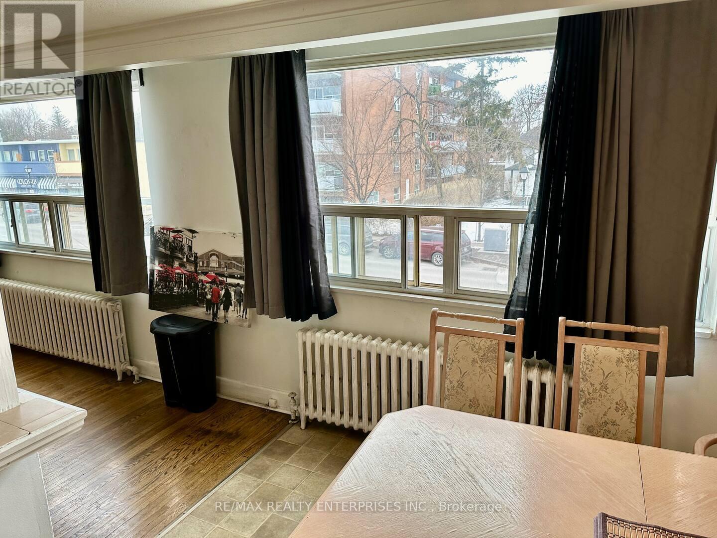 297 Lakeshore Road E, Mississauga, ON