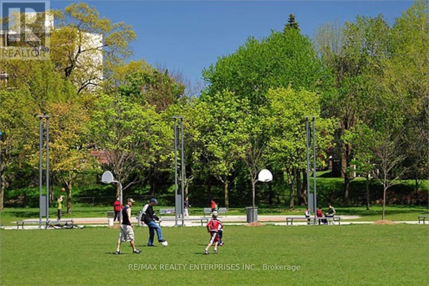 297 Lakeshore Road E, Mississauga, ON