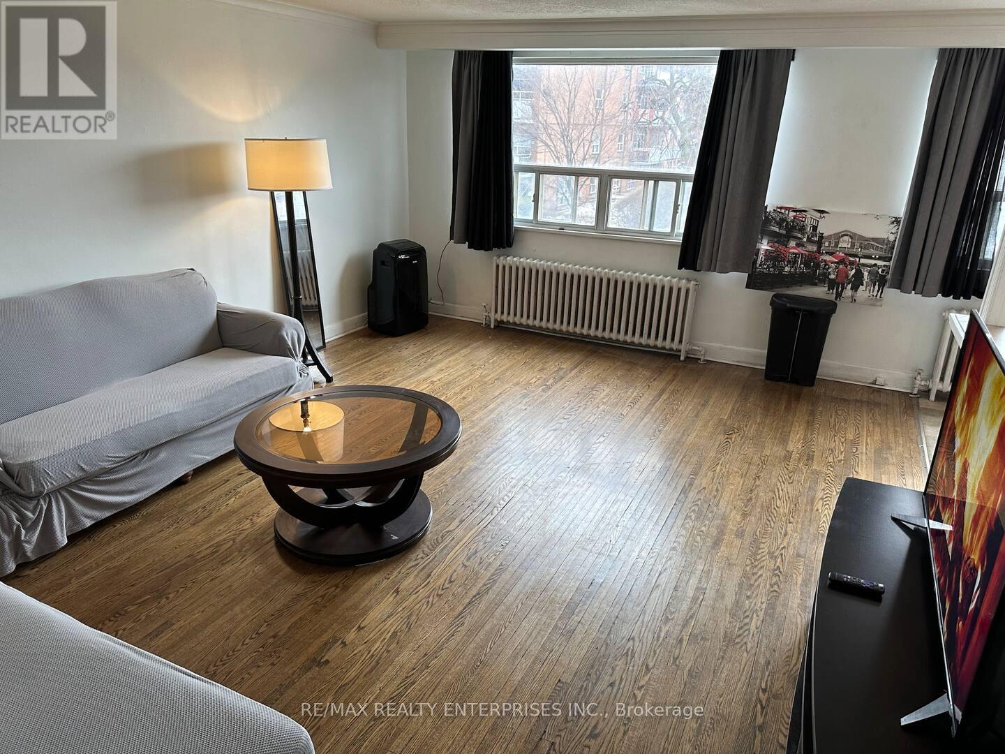 297 Lakeshore Road E, Mississauga, ON