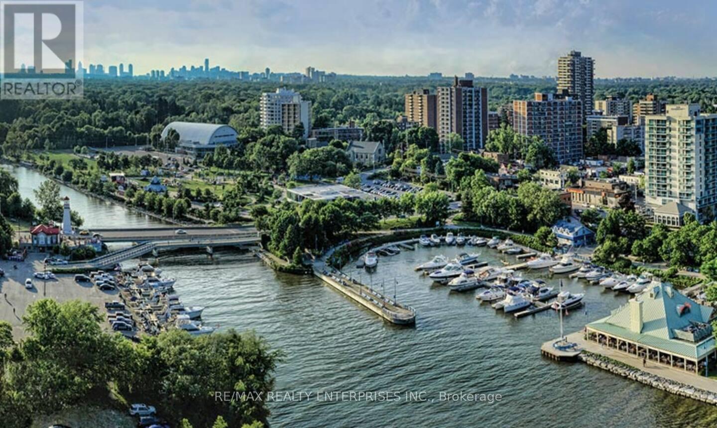 297 Lakeshore Road E, Mississauga, ON