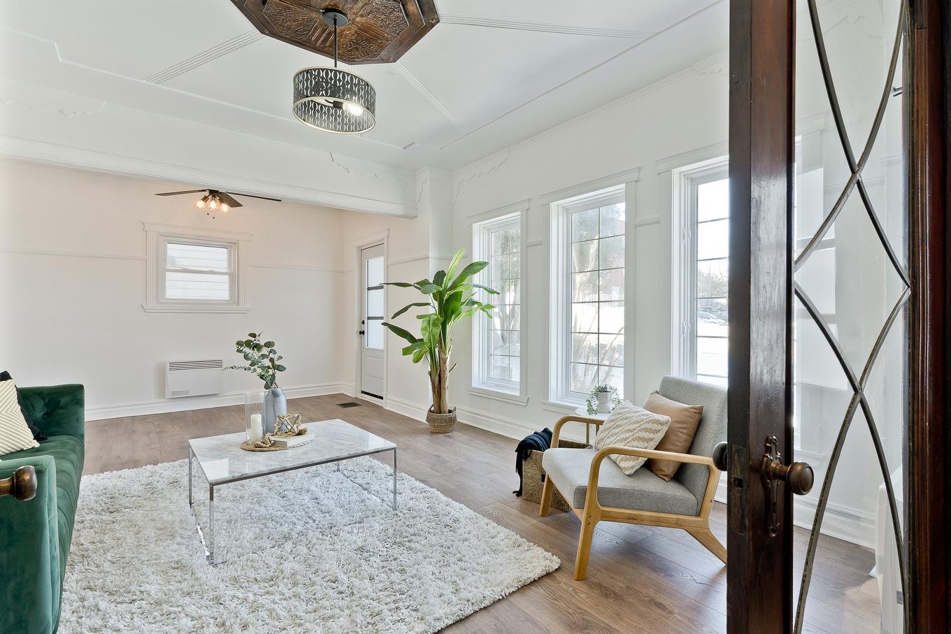 Salon - 1056 Rue St-Louis, Sherbrooke (Les Nations), QC - Indoor Photo Showing Living Room