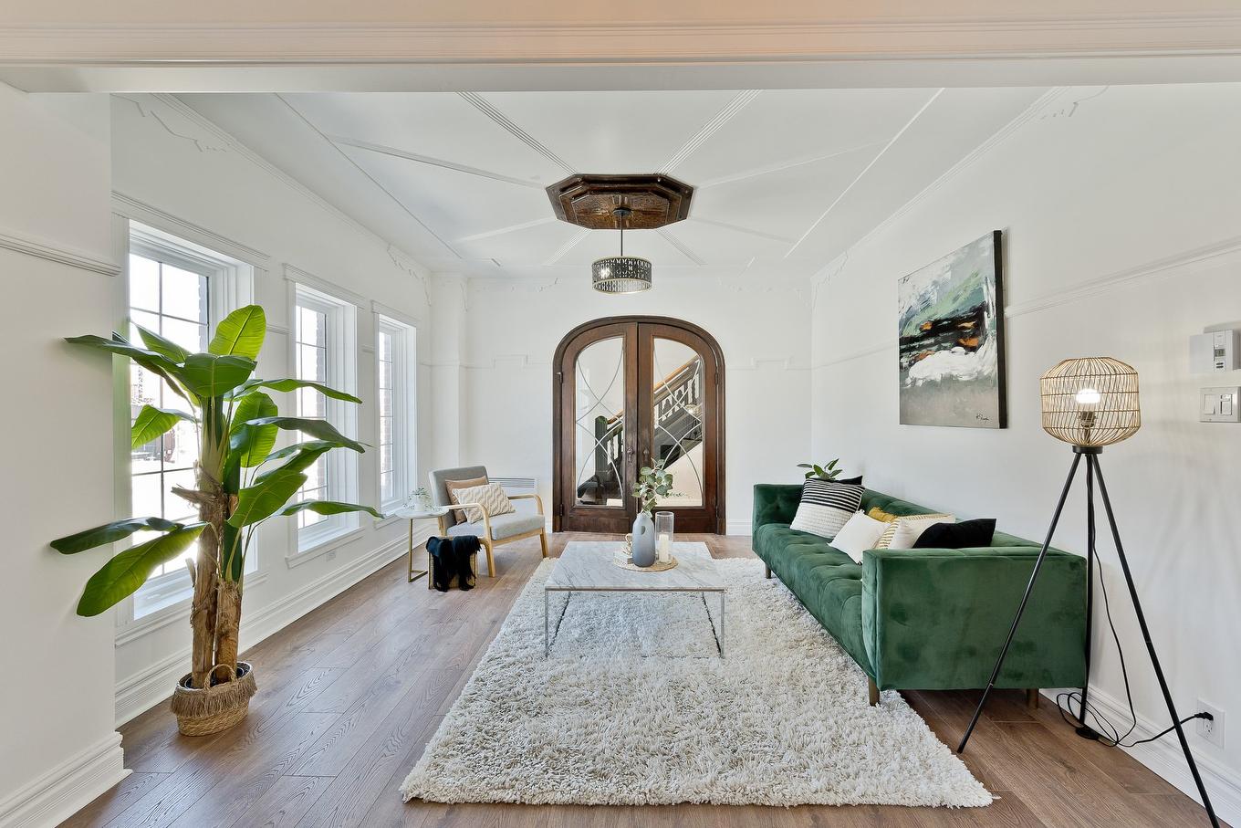 Salon - 1056 Rue St-Louis, Sherbrooke (Les Nations), QC - Indoor