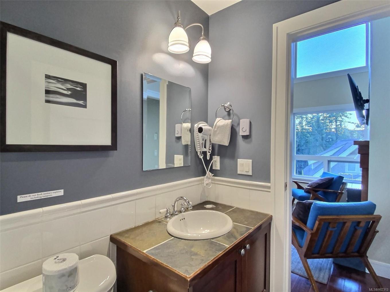 21D-2315 Mackinnon Rd, Pender Island, BC