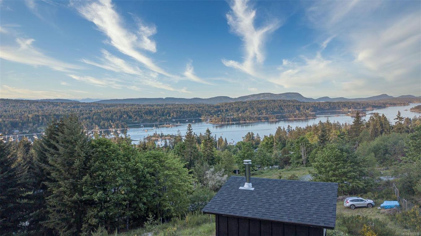 125 Bishops Walk Rd, Salt Spring, BC