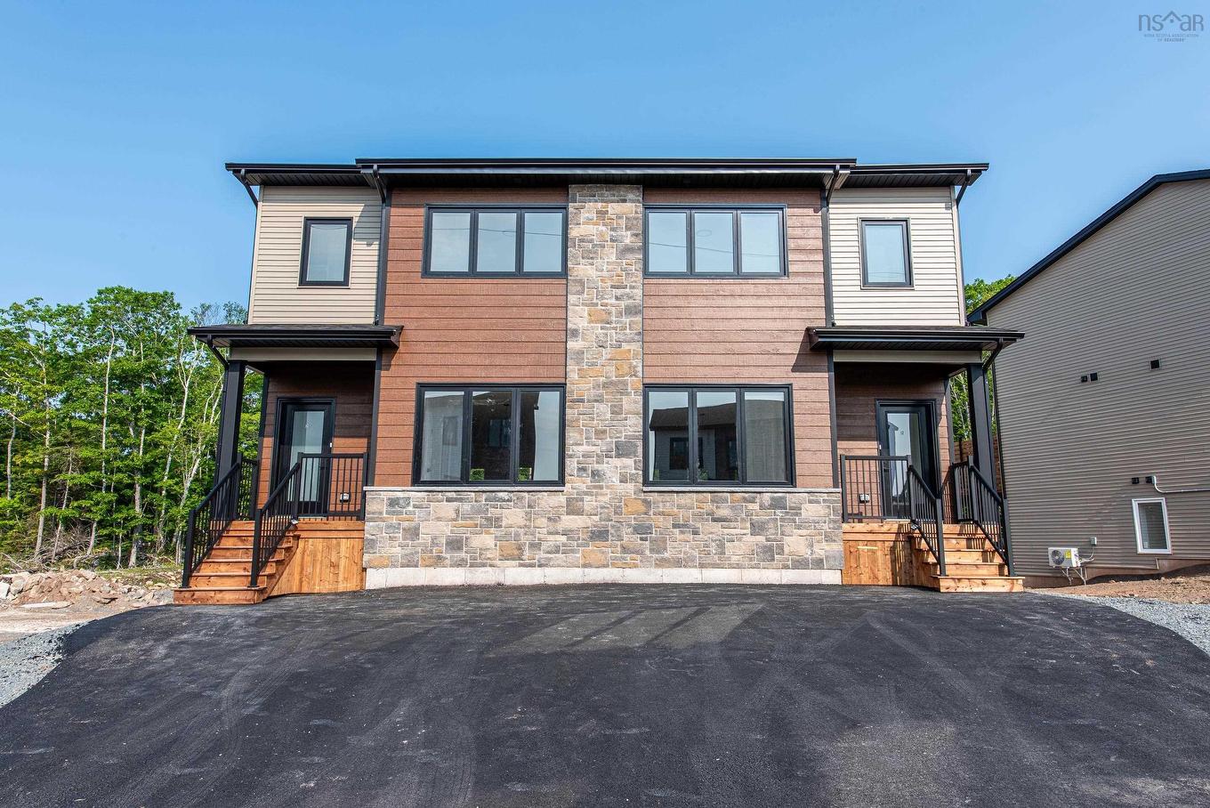 130 Colonial Crescent, Halifax, NS