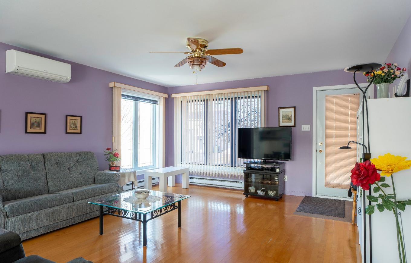 Salon - 1080 1Re Allée, Drummondville, QC - Indoor Photo Showing Living Room