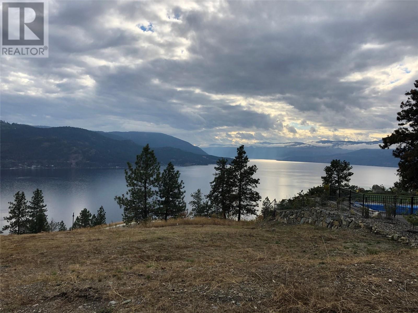 8916 Hampshire Crescent, Vernon, BC