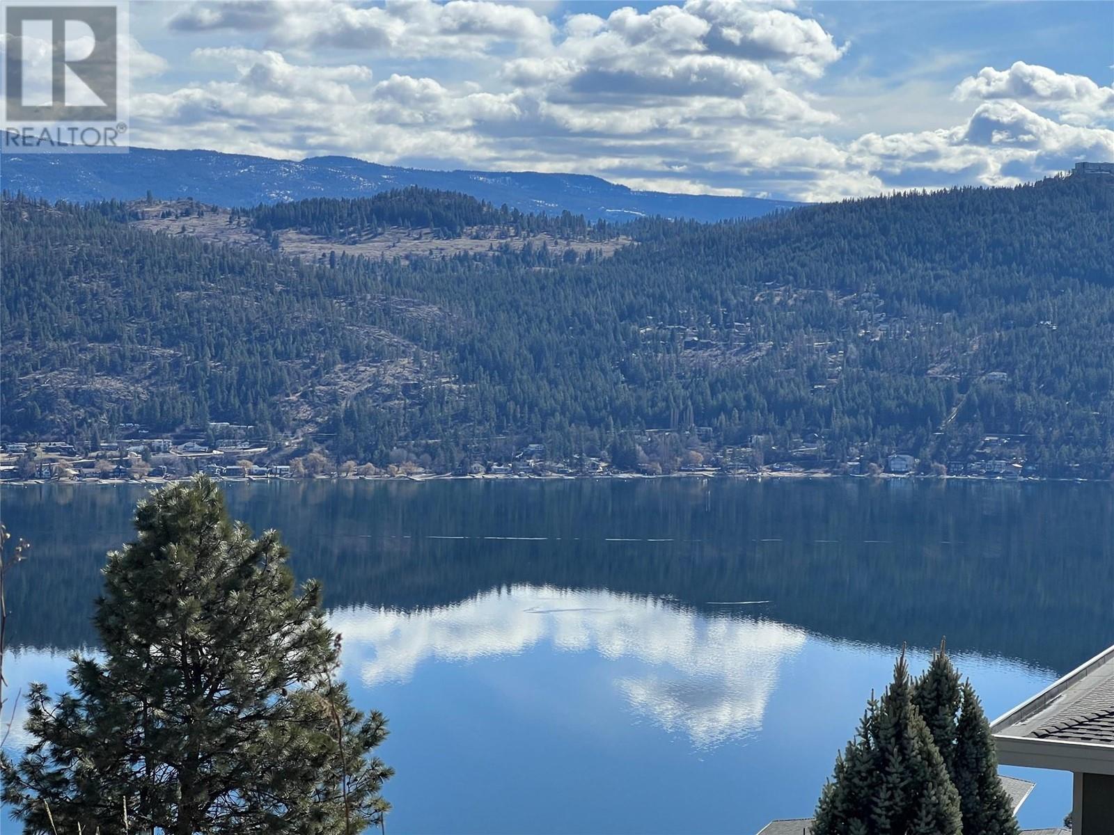 8916 Hampshire Crescent, Vernon, BC