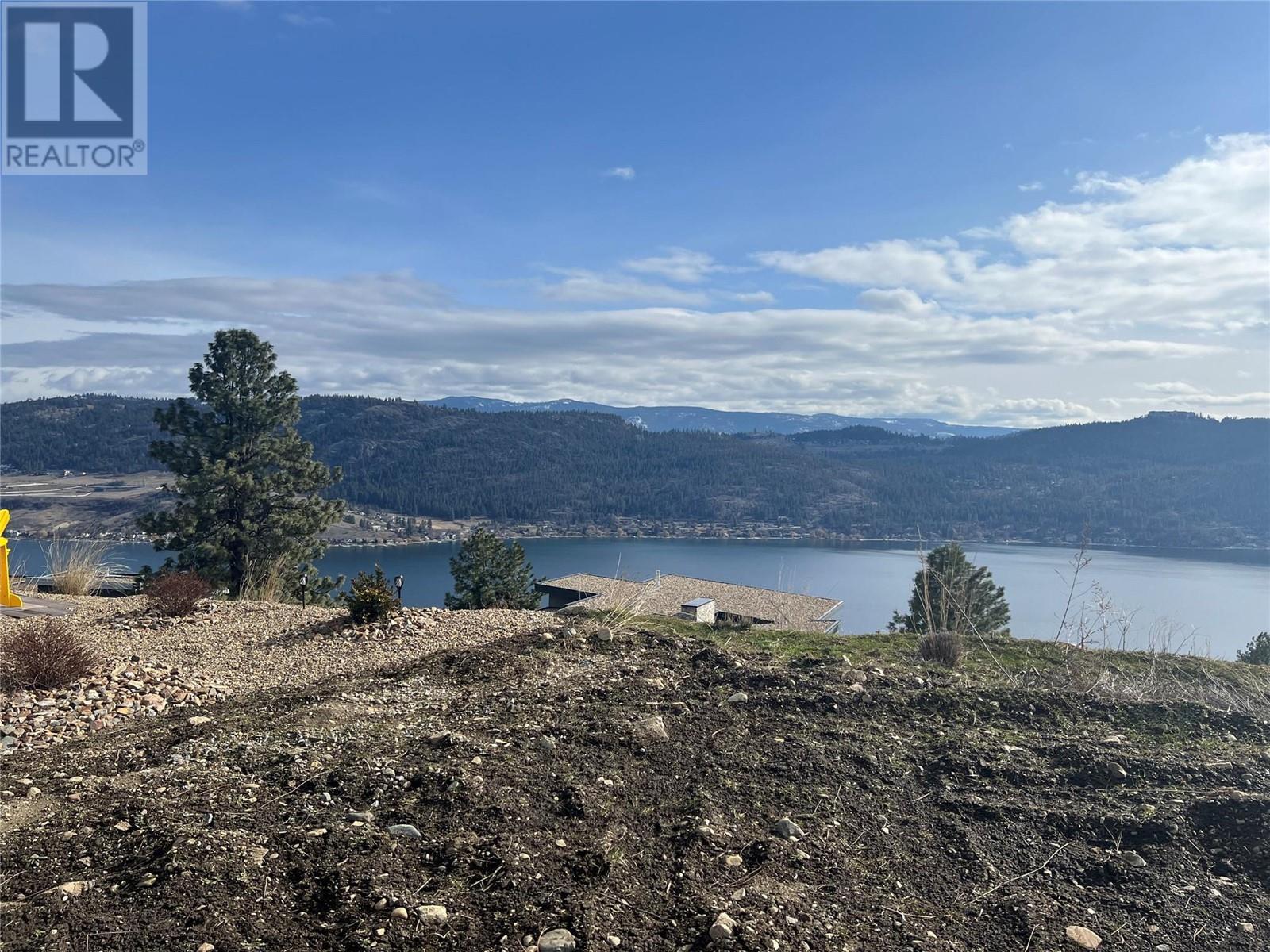 8916 Hampshire Crescent, Vernon, BC