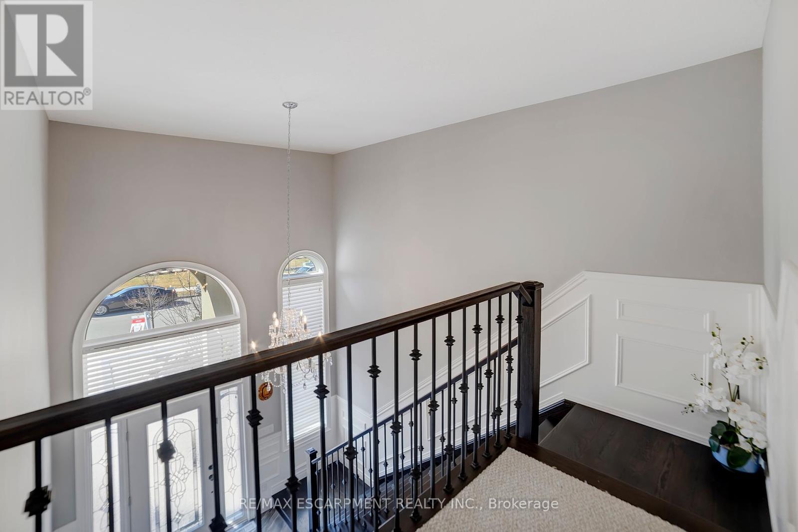 111 Vineberg Drive, Hamilton, ON - Indoor Photo Showing Other Room