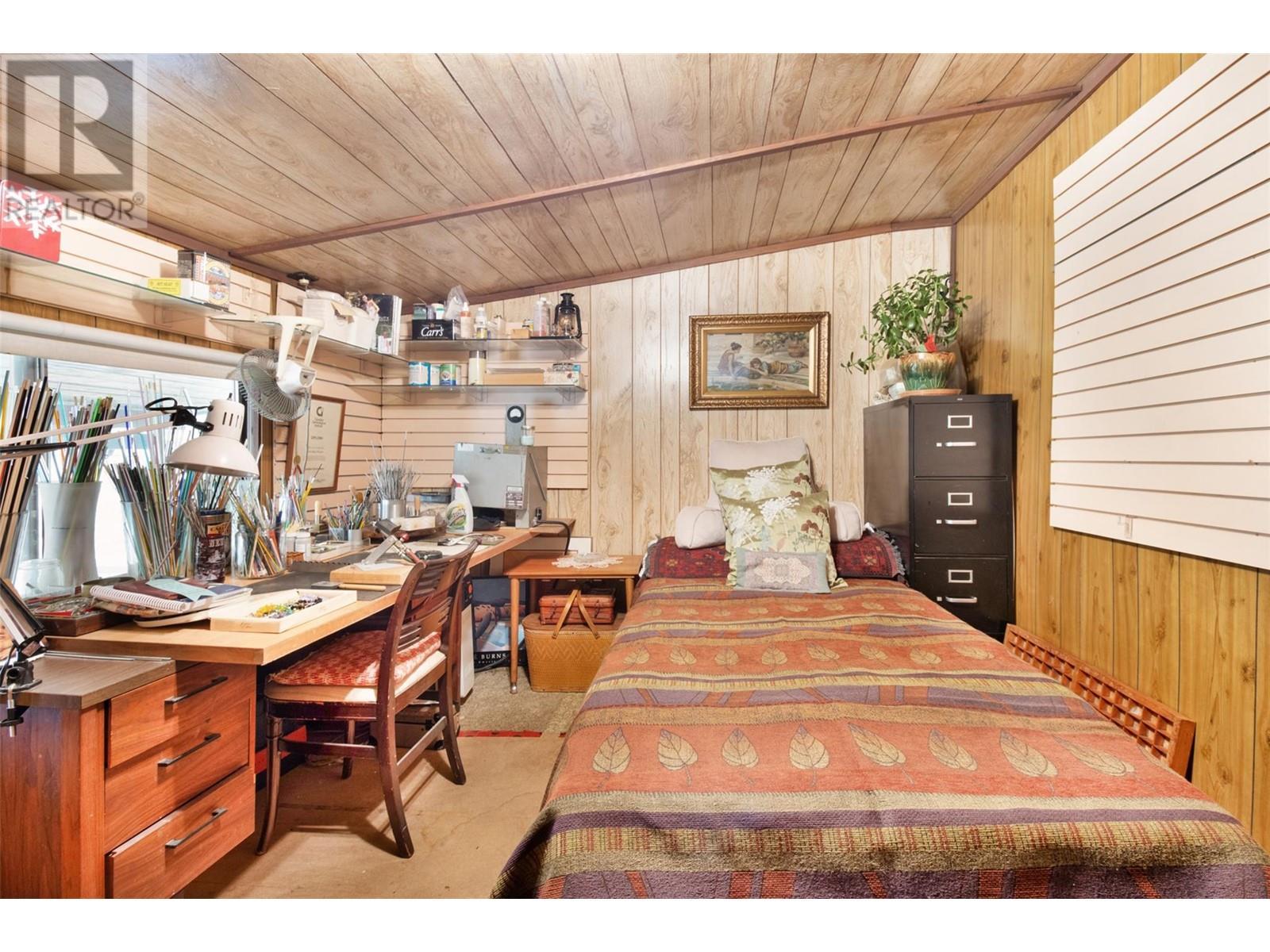 3096 Lindberg Road, Sorrento, BC - Indoor