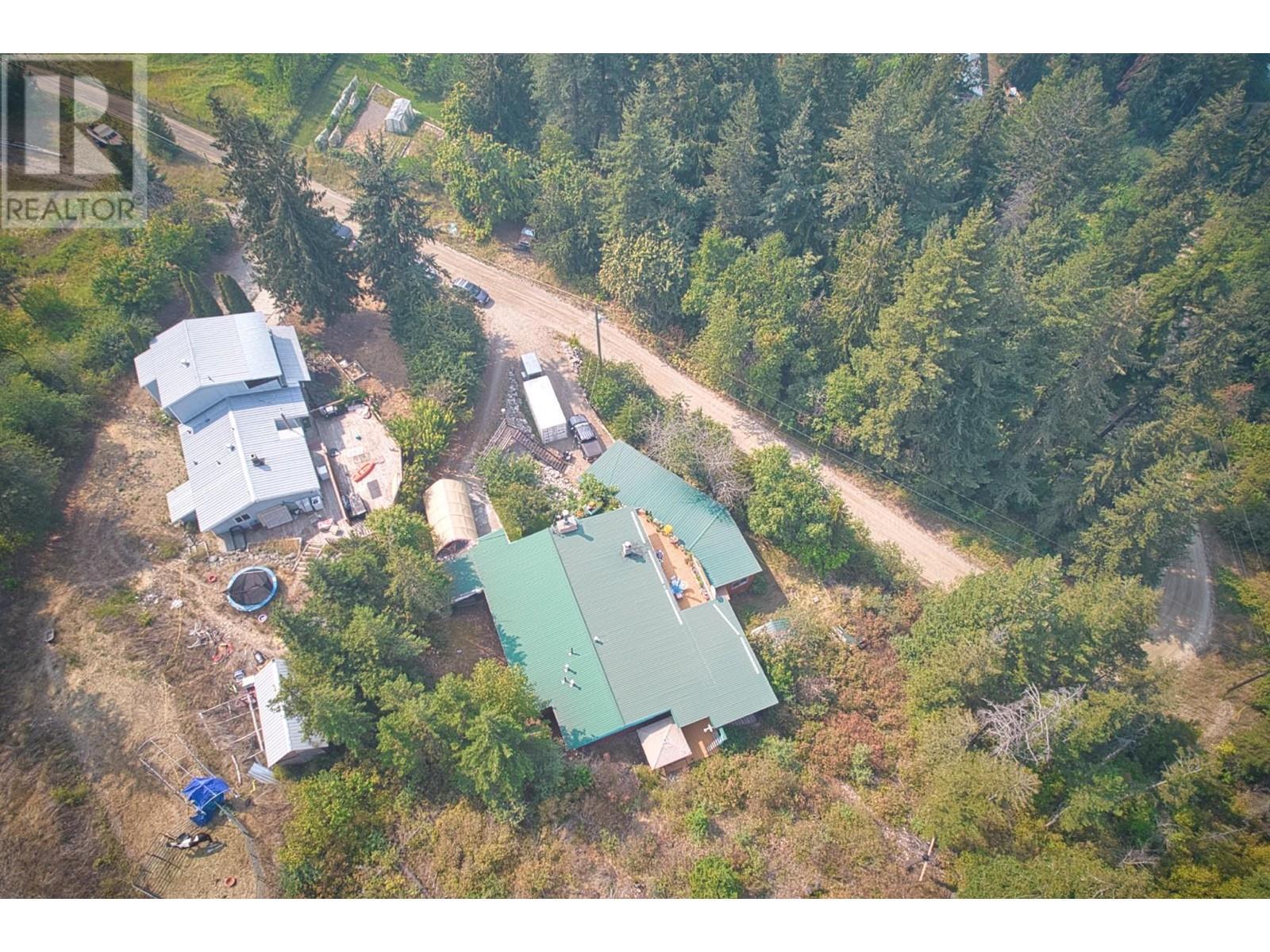 3096 Lindberg Road, Sorrento, BC - Outdoor With View