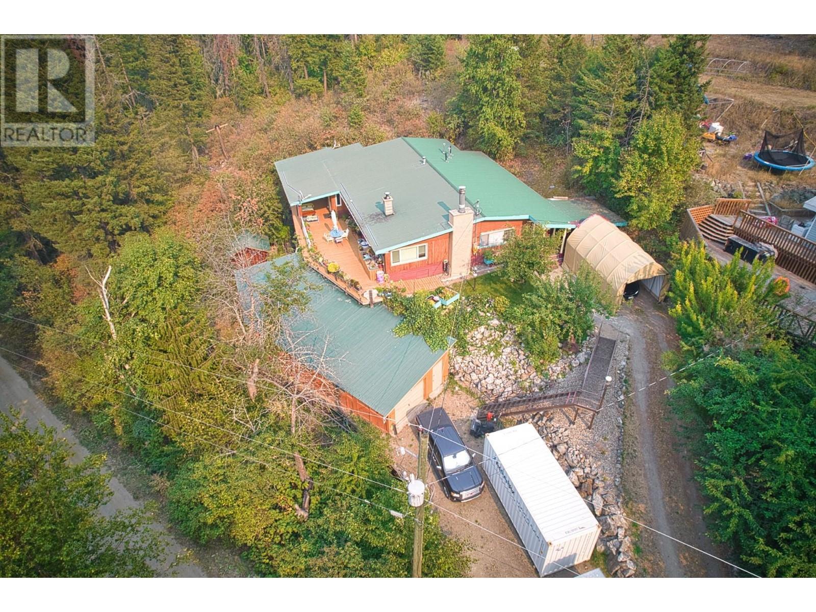 3096 Lindberg Road, Sorrento, BC - Outdoor With View