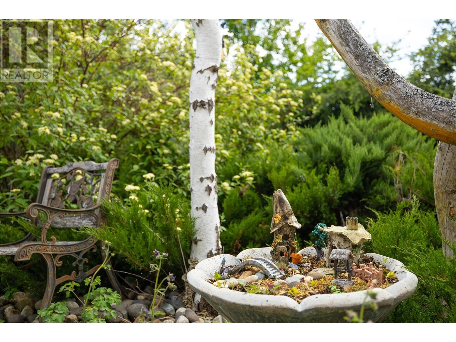 5620 Neil Road, Vernon, BC - Outdoor