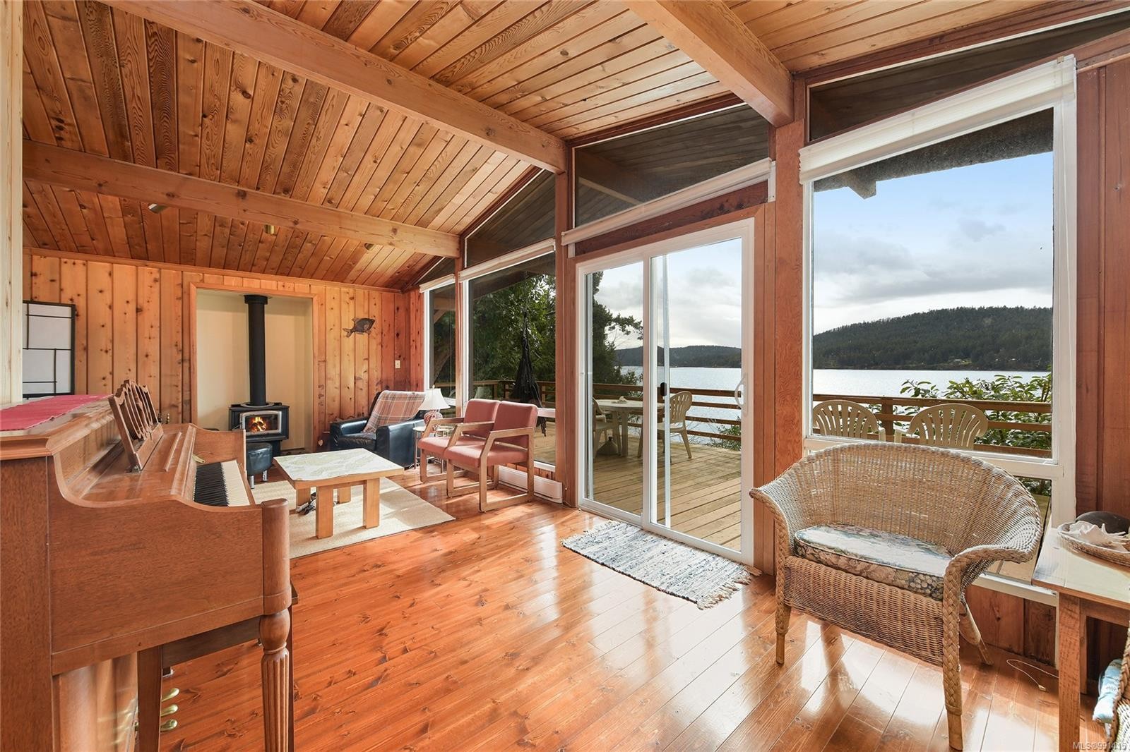 524 Bay Trnabt, Mayne Island, BC