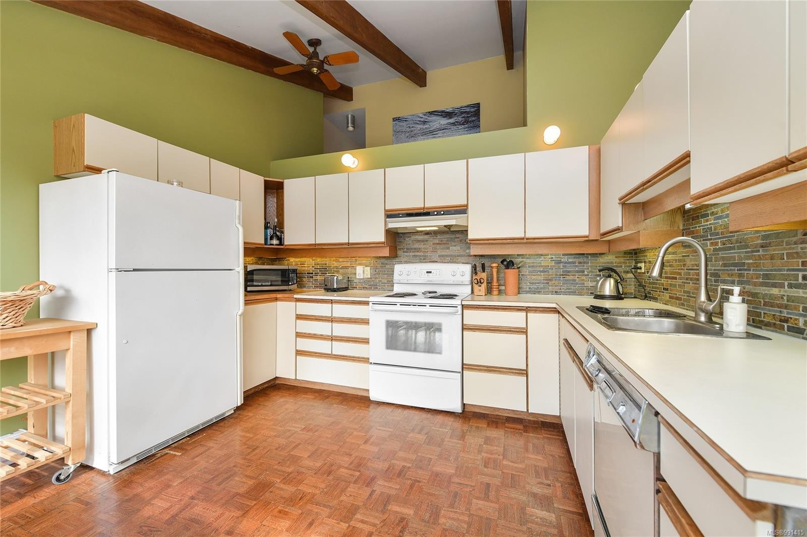 524 Bay Trnabt, Mayne Island, BC