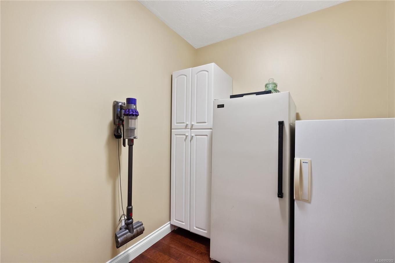 415-3666 Royal Vista Way, Courtenay, BC - Indoor Photo Showing Other Room