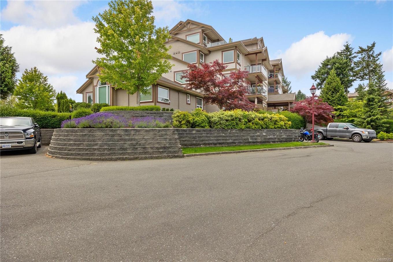 415-3666 Royal Vista Way, Courtenay, BC - Outdoor