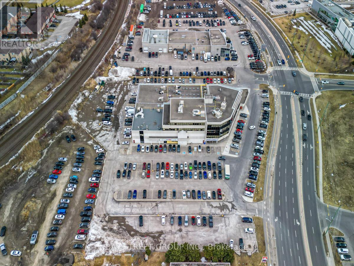 1600 Stellar Drive, Whitby, ON