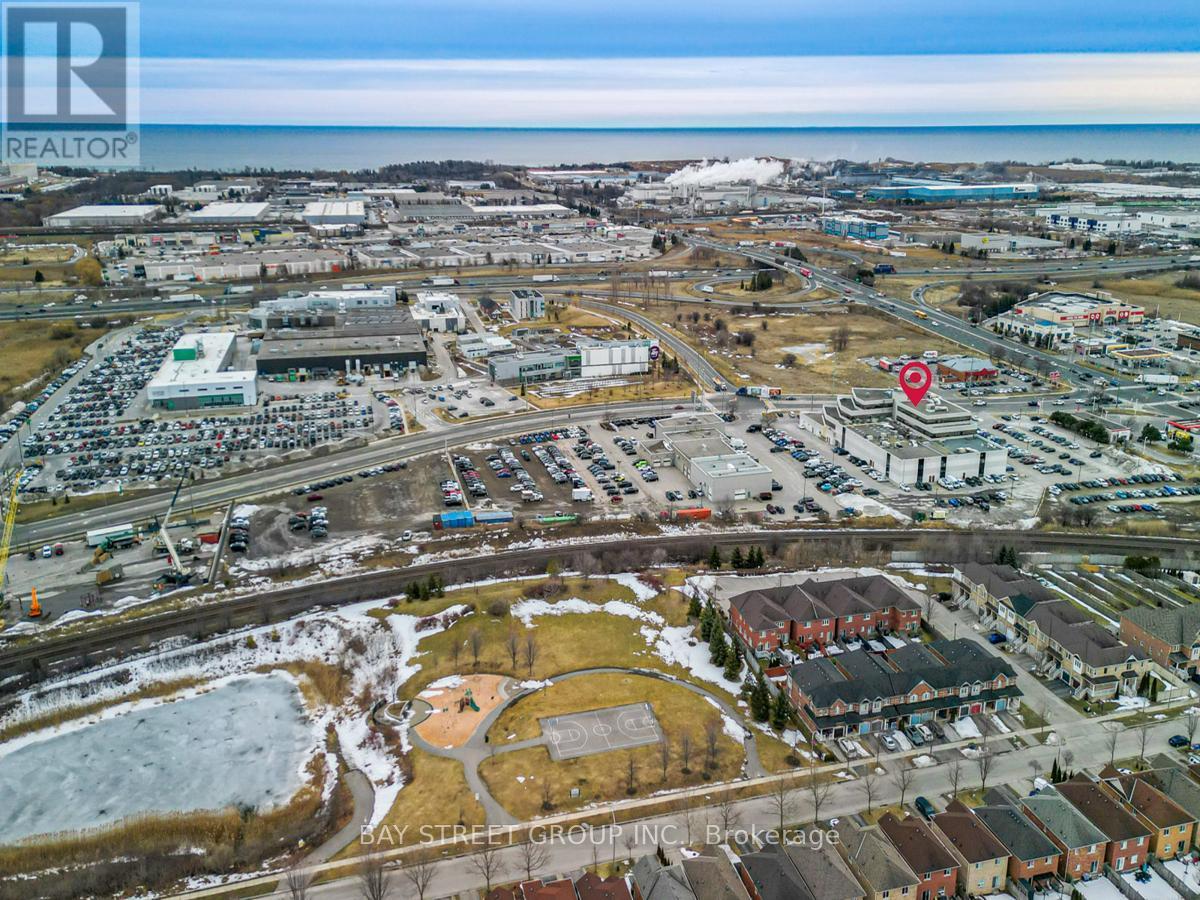 1600 Stellar Drive, Whitby, ON