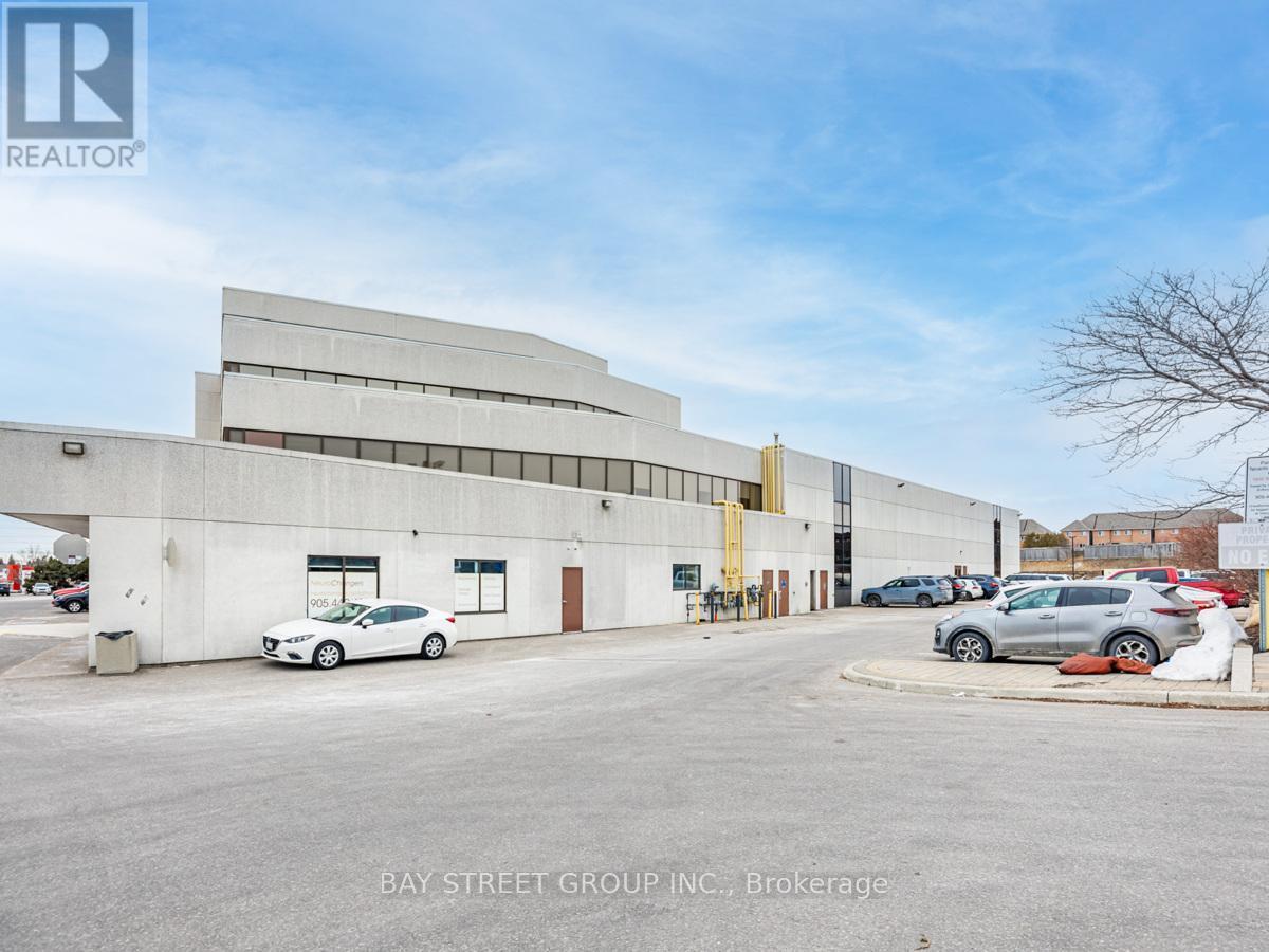 1600 Stellar Drive, Whitby, ON