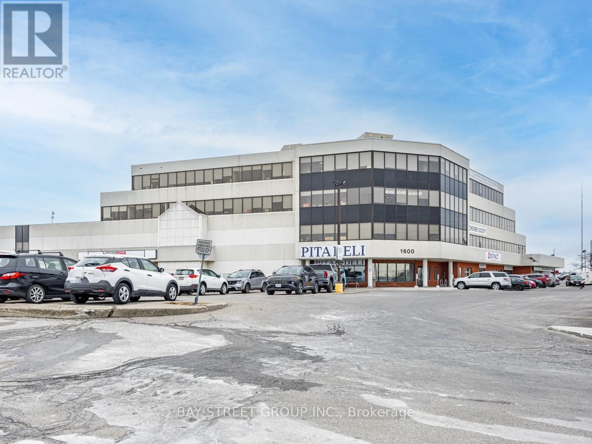 1600 Stellar Drive, Whitby, ON