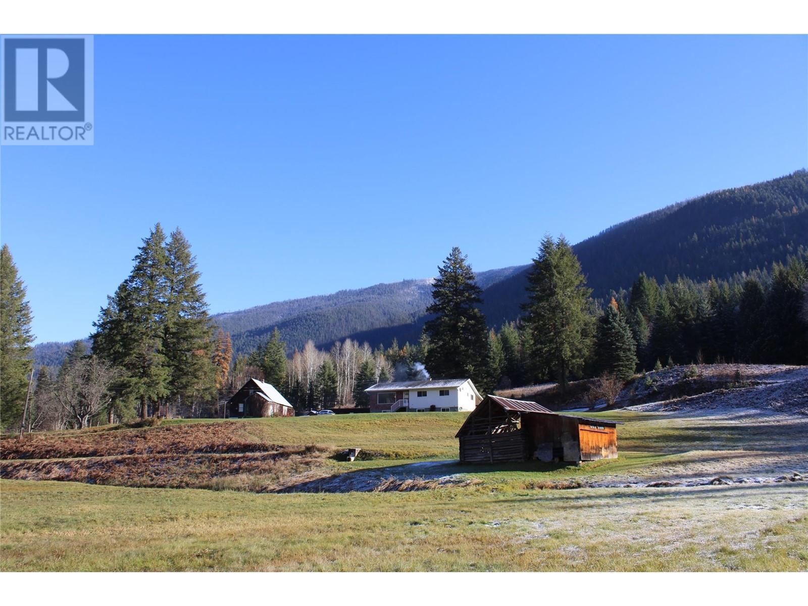 6915 Kimoff Road, Appledale, BC - Outdoor With View