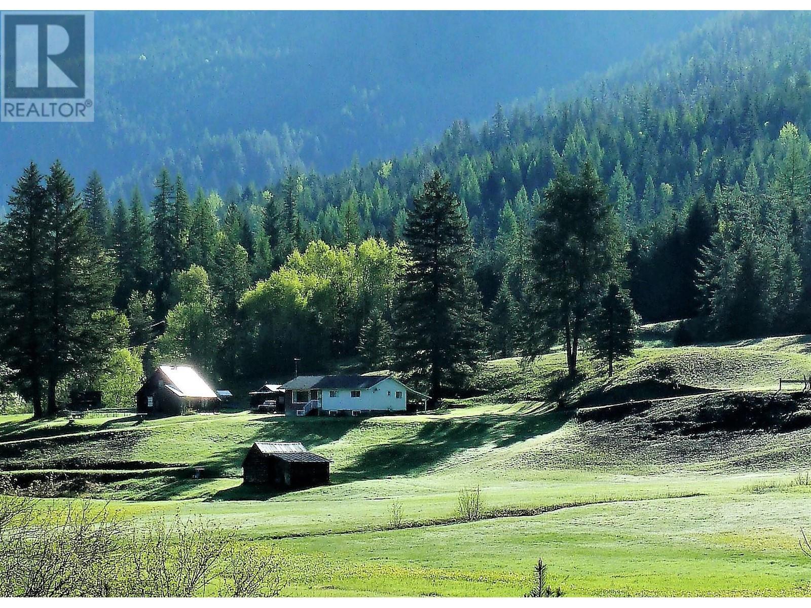 6915 Kimoff Road, Appledale, BC - Outdoor With View