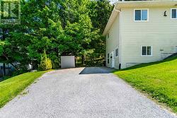 Walkout Basement to Lower Unit -