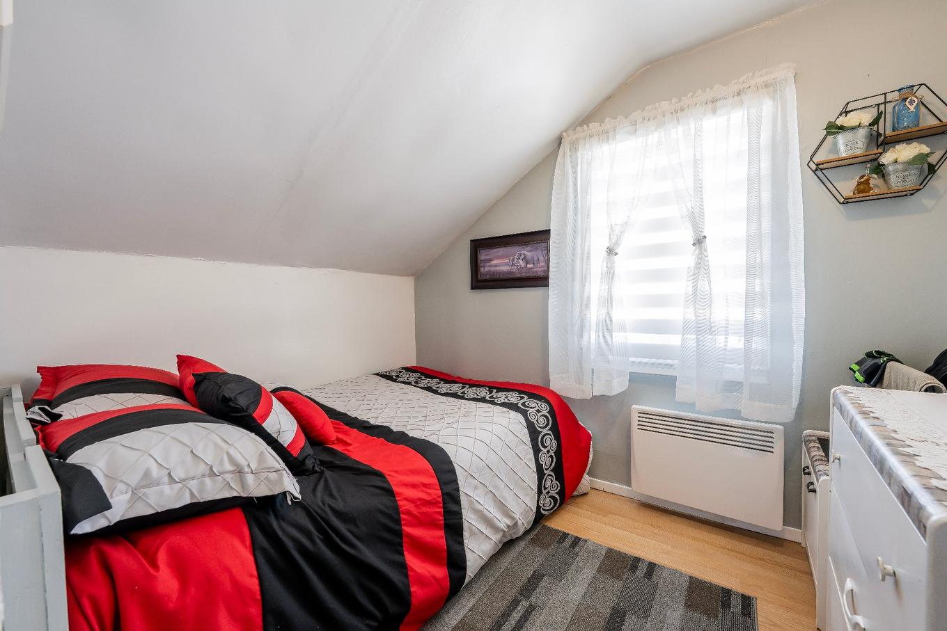 Chambre à coucher - 3508 Ch. De La Montagne, Les Îles-De-La-Madeleine, QC - Indoor Photo Showing Bedroom