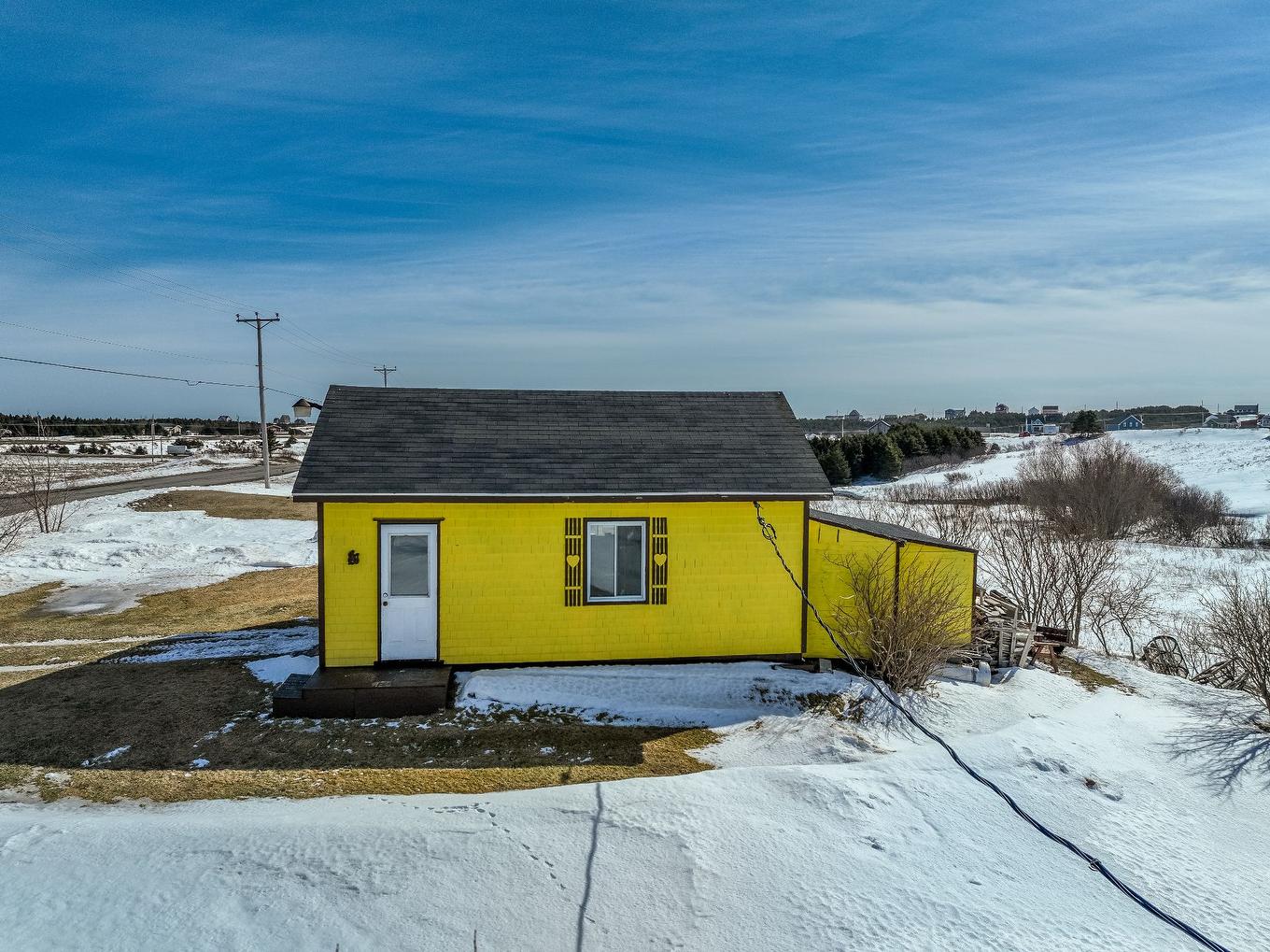 Garage - 3508 Ch. De La Montagne, Les Îles-De-La-Madeleine, QC - Outdoor With View