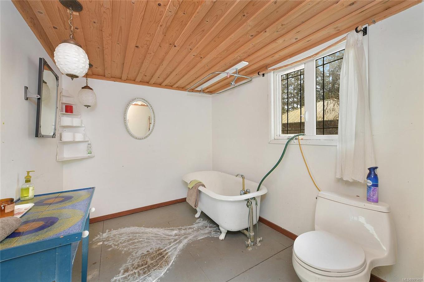 348 Georgina Point Rd, Mayne Island, BC