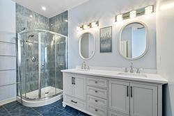 Salle de bains attenante à la CCP -