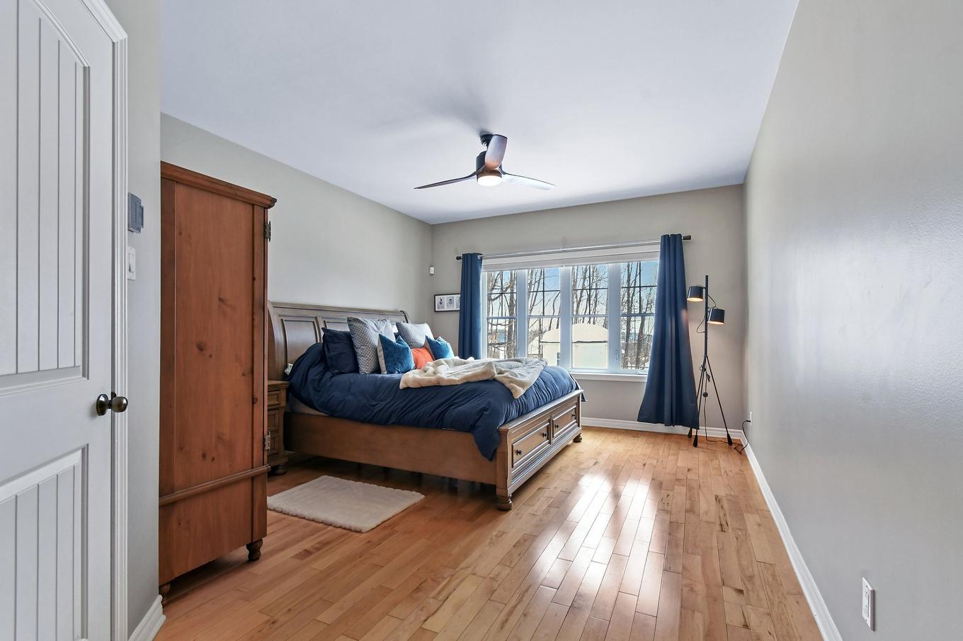Chambre à coucher principale - 381 Rue Des Eaux-Vives, Saint-Jérôme, QC - Indoor Photo Showing Bedroom