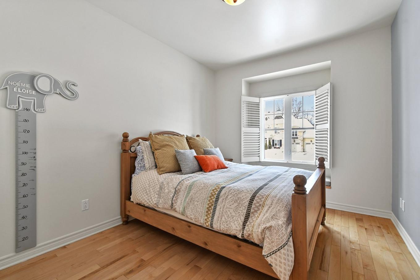 Chambre à coucher - 381 Rue Des Eaux-Vives, Saint-Jérôme, QC - Indoor Photo Showing Bedroom