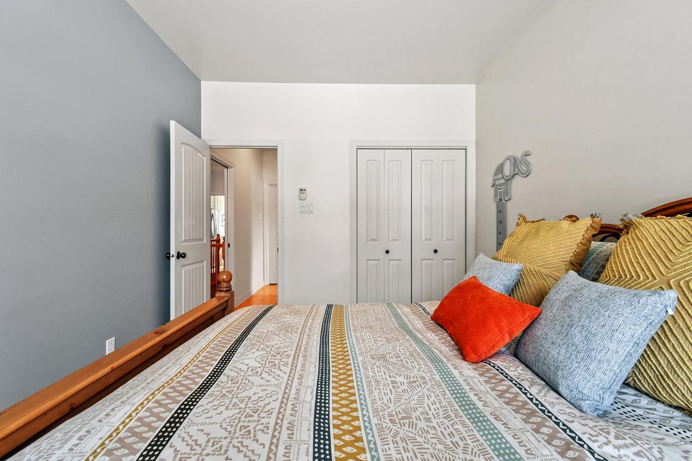 Chambre à coucher - 381 Rue Des Eaux-Vives, Saint-Jérôme, QC - Indoor Photo Showing Bedroom