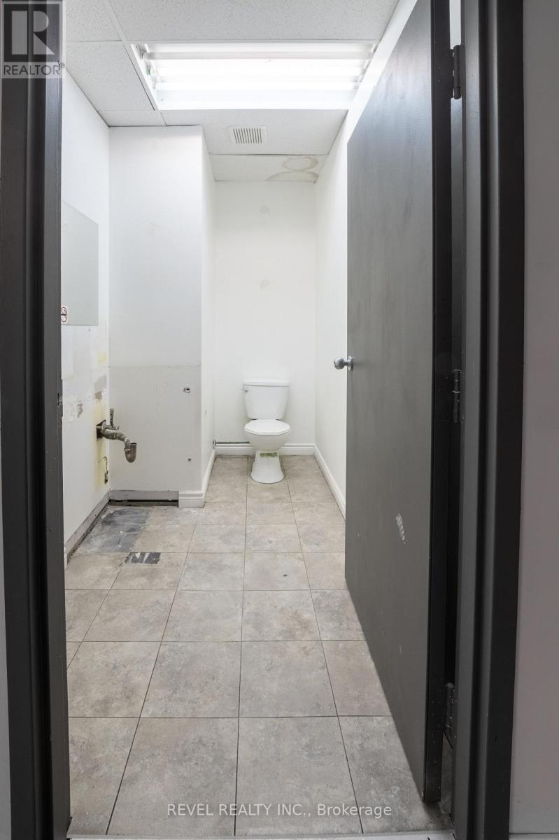 Second bathroom - 748 Richmond Street, London East (East F), ON