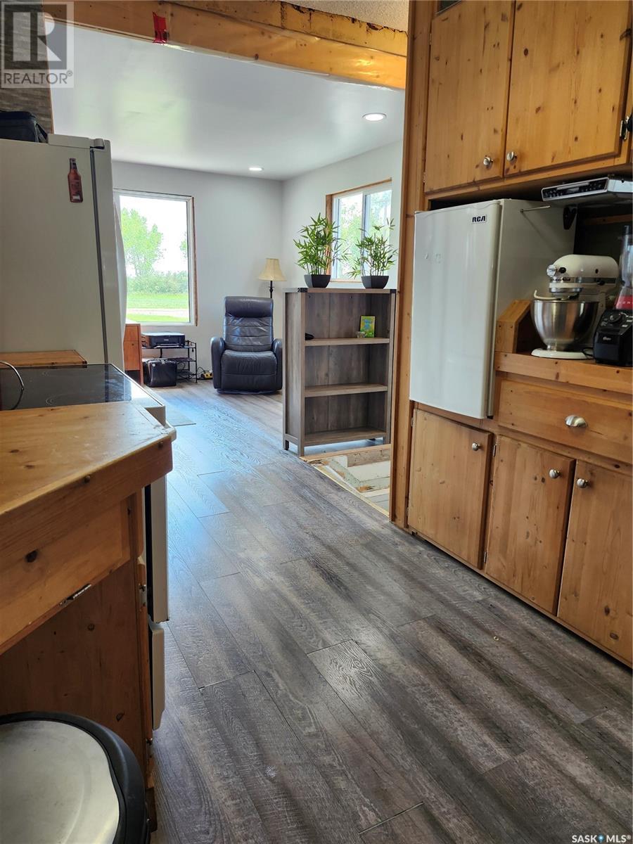 Bell Acreage, Benson Rm No. 35, SK - Indoor