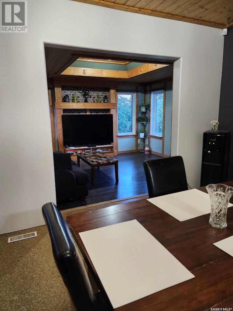 Bell Acreage, Benson Rm No. 35, SK - Indoor