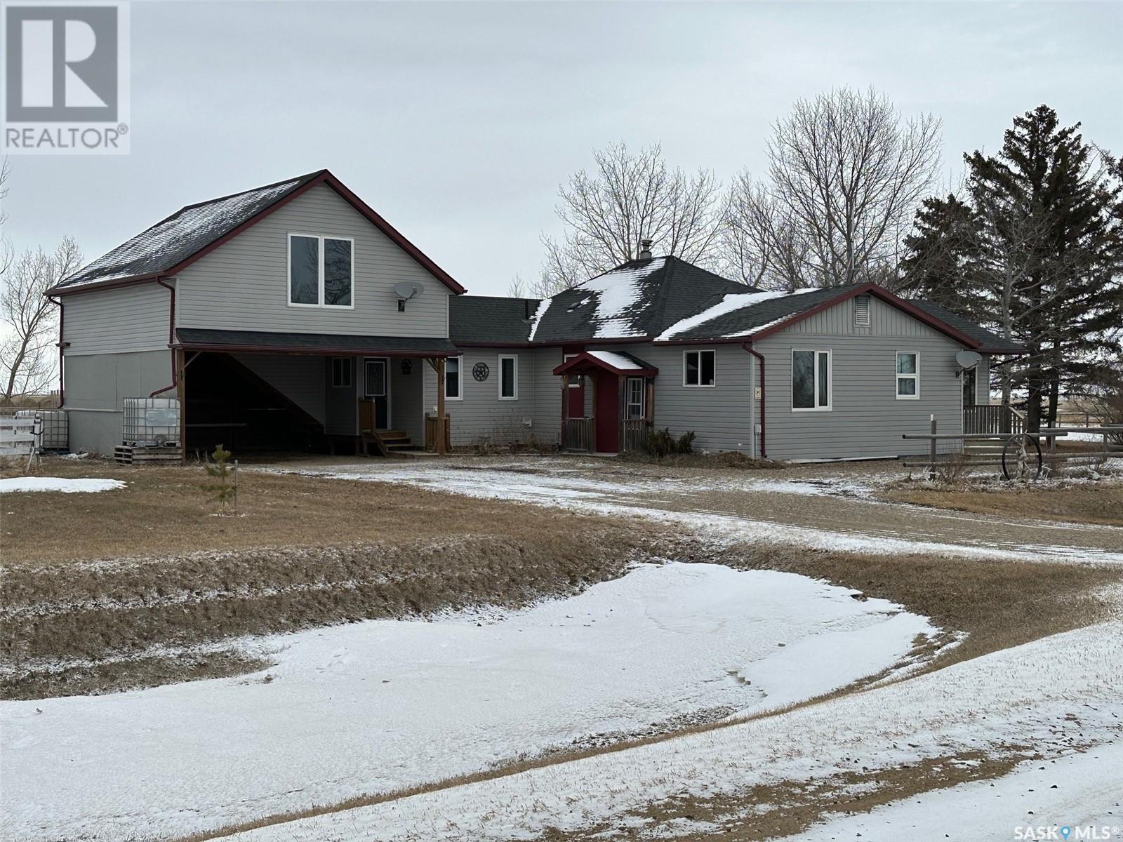 Bell Acreage, Benson Rm No. 35, SK - Outdoor With Facade