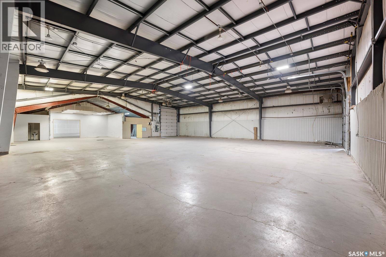 4 305 Dewdney Avenue, Regina, SK