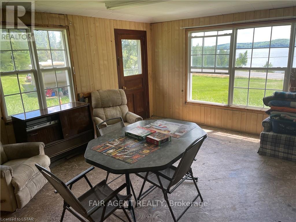 2442 Highway 520, Magnetawan, ON - Indoor