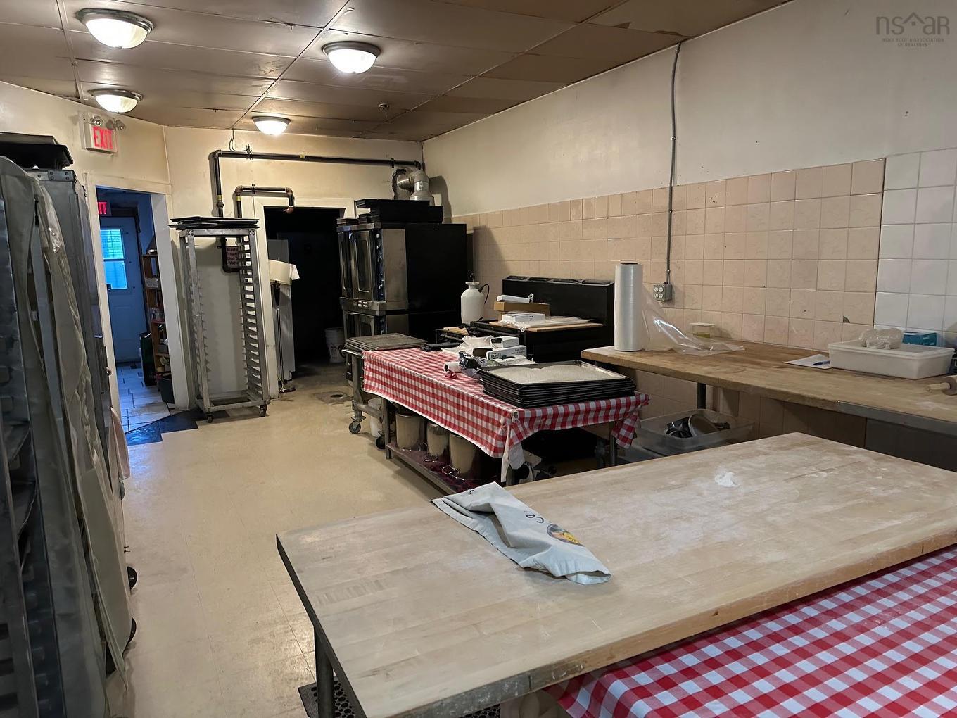 84 Portland Street, Dartmouth, NS