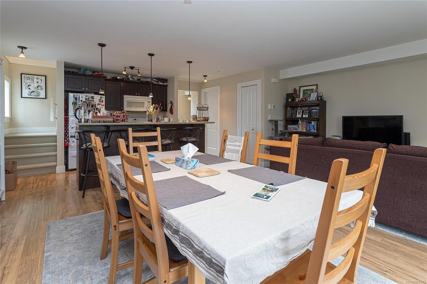 1044 Hillside Ave, Victoria, BC - Indoor Photo Showing Dining Room