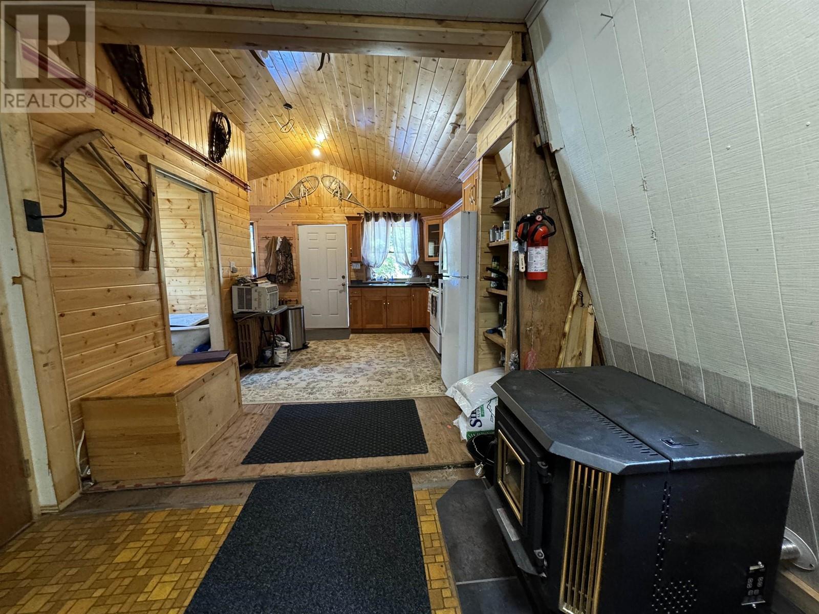 4836 Binnie Road, Lac La Hache, BC