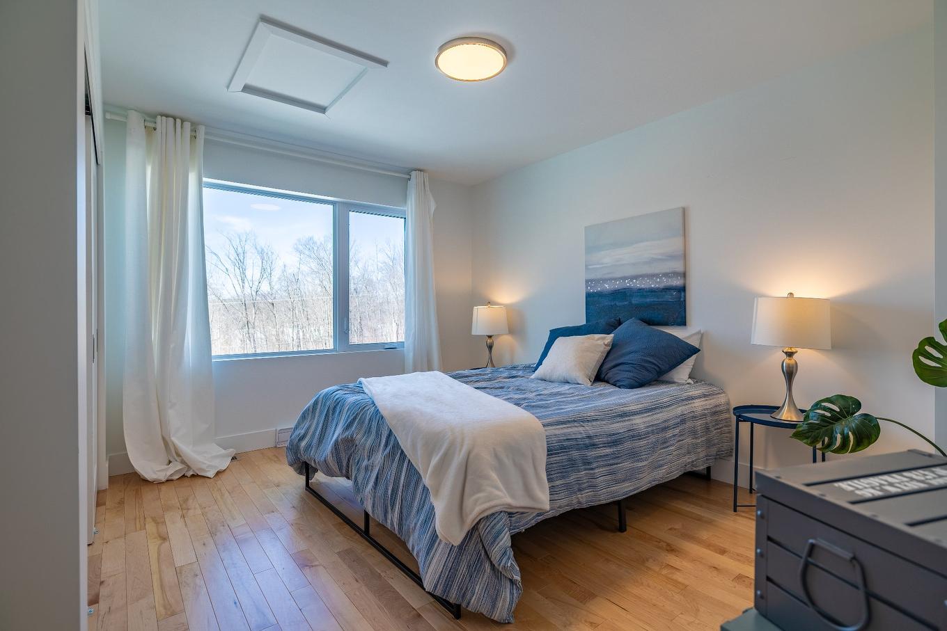 Aerial photo - 14 Ch. Des Colibris, Saint-Hippolyte, QC - Indoor Photo Showing Bedroom