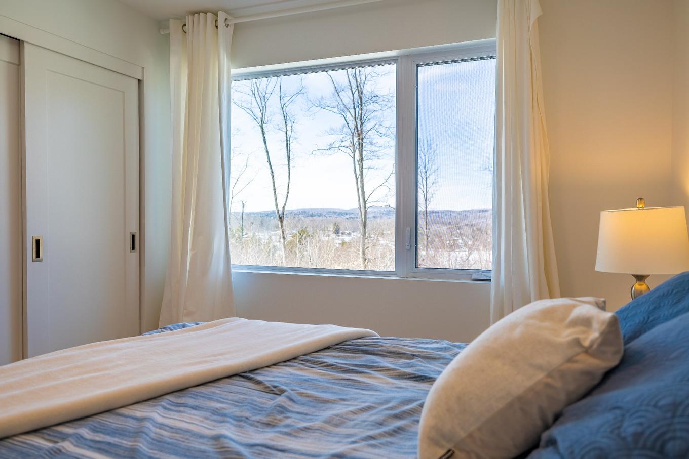 Aerial photo - 14 Ch. Des Colibris, Saint-Hippolyte, QC - Indoor Photo Showing Bedroom